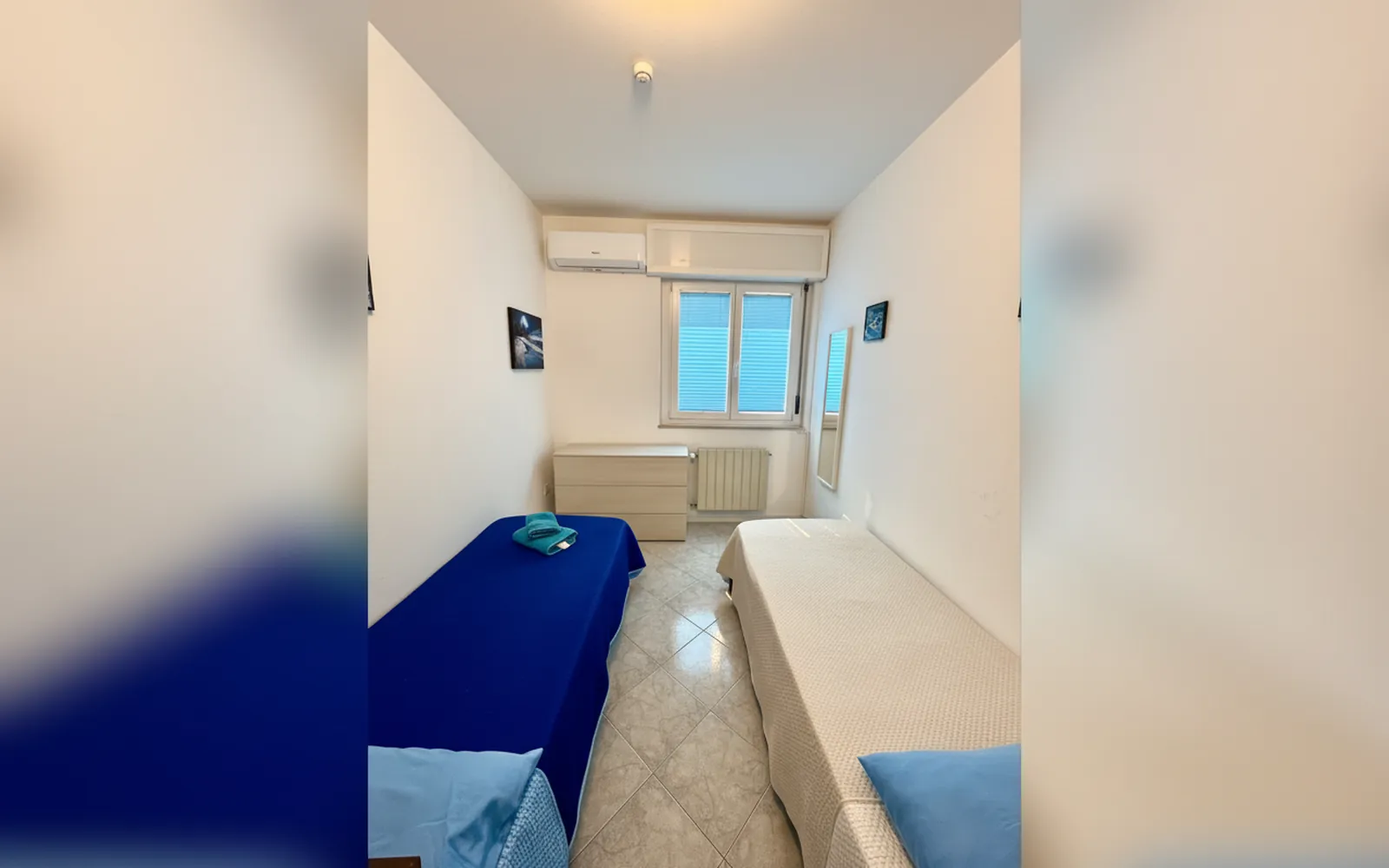 La camera doppia con i due letti singoli